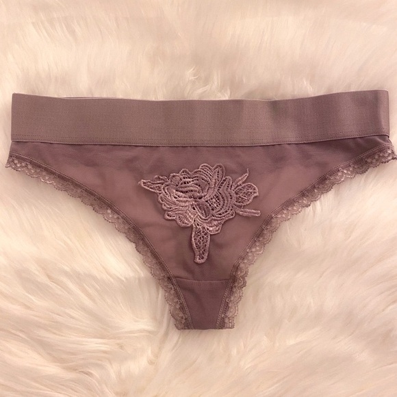 LAST ONE!! NWT Mauve Thong with Flower Embroidered - Picture 5 of 5